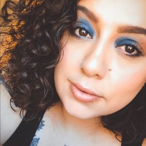 Meet your Posher, Molly